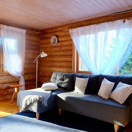 Nyaraló Tahkuna Puhkekeskus