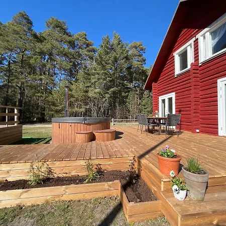 Tahkuna Puhkekeskus Feriehus