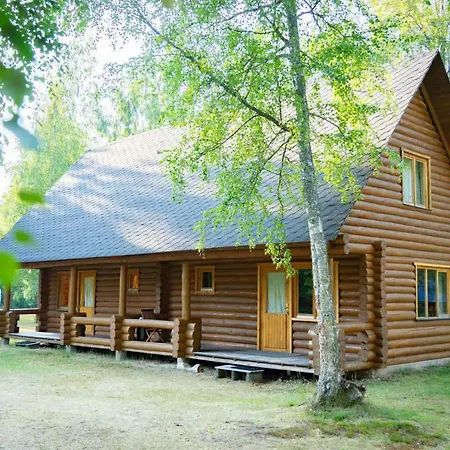 Nyaraló Tahkuna Puhkekeskus