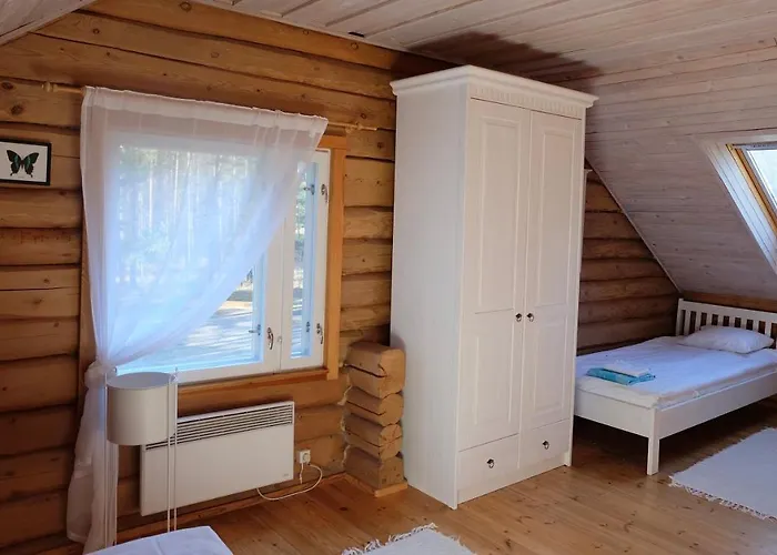 Tahkuna Puhkekeskus * HIIUMAA